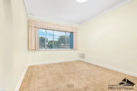 Property photo of 100 Kenny Crescent Rangeway WA 6530