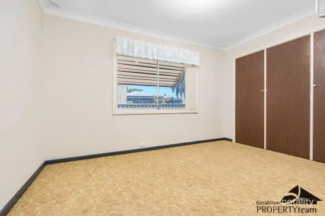 Property photo of 100 Kenny Crescent Rangeway WA 6530