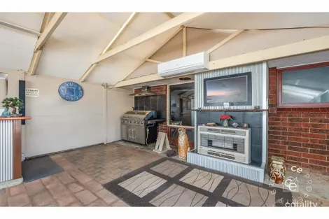 Property photo of 55 Nicolle Drive Morphett Vale SA 5162