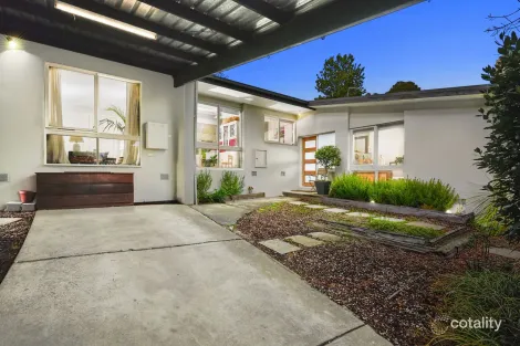 Property photo of 16 Mont Albert Road Ferntree Gully VIC 3156