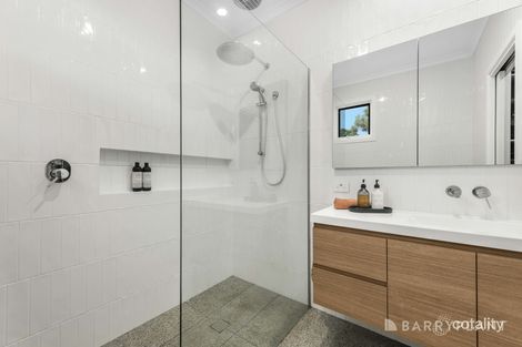 Property photo of 7 Mandowie Crescent Croydon VIC 3136