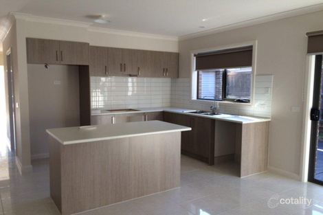 Property photo of 16 Jenolan Way South Morang VIC 3752