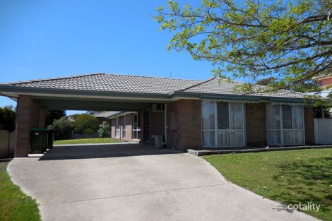 Property photo of 11 Sherwood Drive Flora Hill VIC 3550