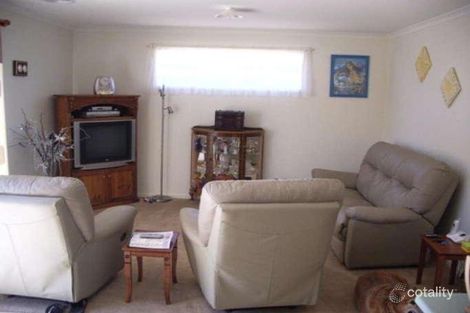 Property photo of 5 Kotzur Circle Walla Walla NSW 2659