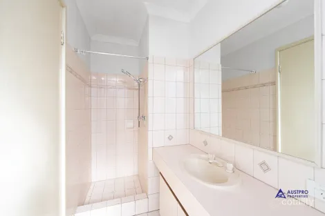 Property photo of 33 Nabberu Loop Cooloongup WA 6168
