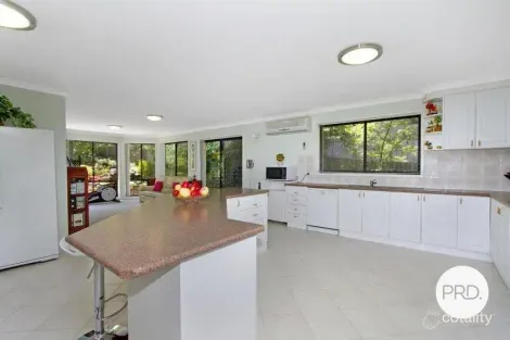 Property photo of 130 Kitchener Street Garran ACT 2605