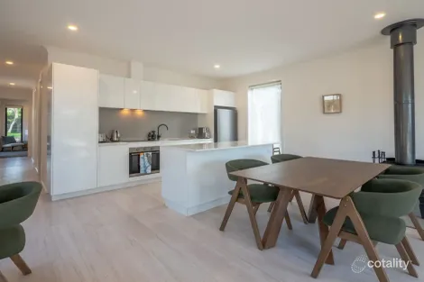 Property photo of 19 Melaleuca Avenue Walkerville VIC 3956