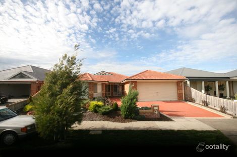 Property photo of 22 Banyalla Place Rowville VIC 3178