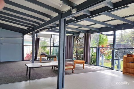 73 Kerry Cres, Berkeley Vale, NSW 2261