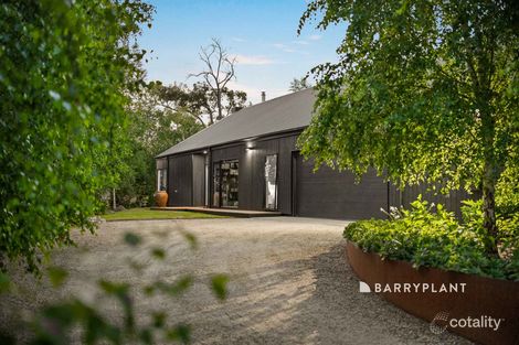 Property photo of 30 Bunjil Drive Drouin VIC 3818
