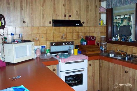 Property photo of 3 Anembo Avenue Summerland Point NSW 2259