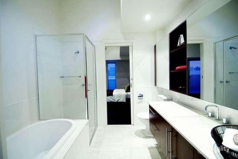 Property photo of 2/26 Redfern Road Hawthorn East VIC 3123