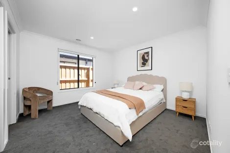 Property photo of 8 Awaken Walk Wyndham Vale VIC 3024