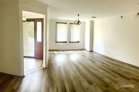 Property photo of 10 Hickory Mews Wattle Grove NSW 2173