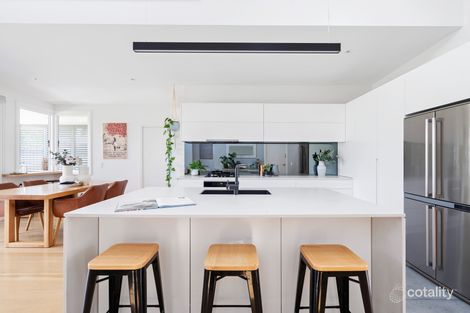 Property photo of 30 Gilles Crescent Beacon Hill NSW 2100
