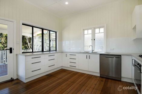 Property photo of 18 Lochel Street Mount Lofty QLD 4350