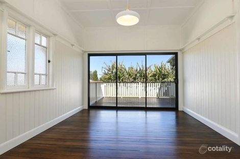 Property photo of 18 Lochel Street Mount Lofty QLD 4350