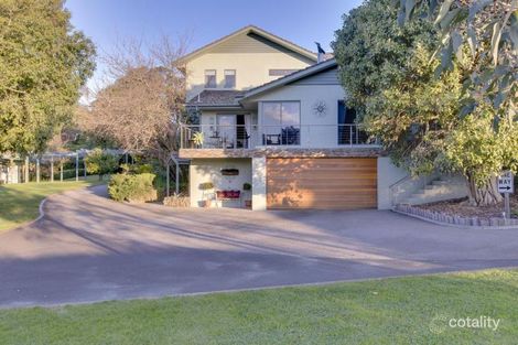 81 Baden Powell Dr, Mount Eliza, VIC 3930