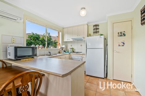Property photo of 2 Justin Place Pakenham VIC 3810