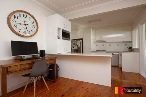 Property photo of 2 McRae Street Hillvue NSW 2340