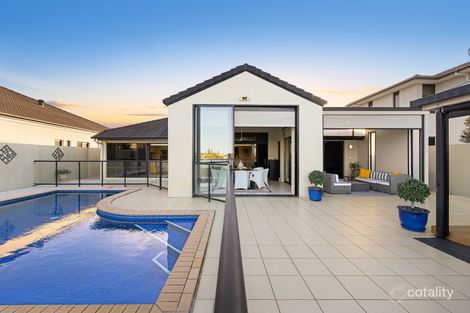 Property photo of 92 Sir Bruce Small Boulevard Benowa QLD 4217