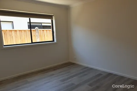 Property photo of 10 Rex Drive Thornhill Park VIC 3335
