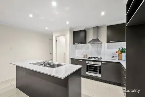 Property photo of 82 Coastside Drive Armstrong Creek VIC 3217