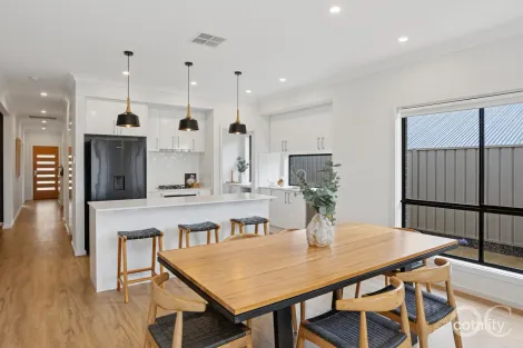 Property photo of 13 Dornoch Court Mount Barker SA 5251