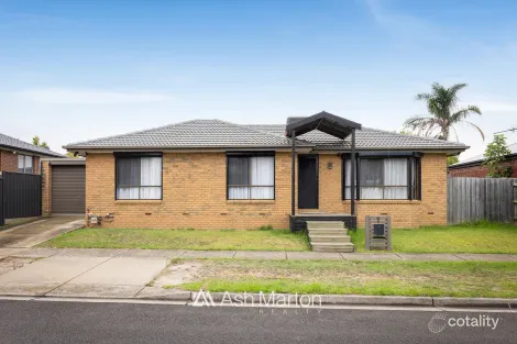 Property photo of 1 Quarrion Drive Carrum Downs VIC 3201