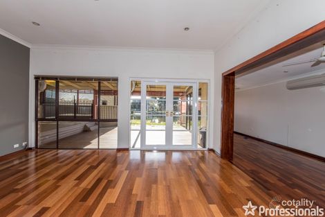 Property photo of 25 Woolah Place South Yunderup WA 6208