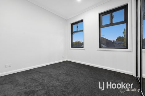 Property photo of 2/6 Crimson Drive Doveton VIC 3177