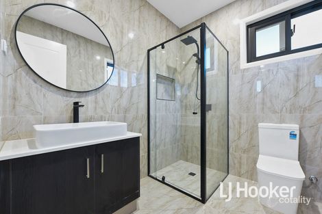 Property photo of 2/6 Crimson Drive Doveton VIC 3177