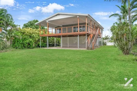 17 Larsen St, West Gladstone, QLD 4680