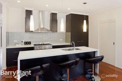 Property photo of 32 Hardwick Road Point Cook VIC 3030