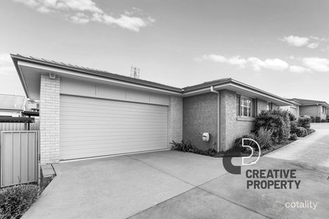 Property photo of 2/28 Croudace Road Elermore Vale NSW 2287