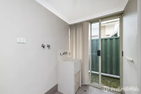 Property photo of 10 Badgingarra Gardens Ballajura WA 6066