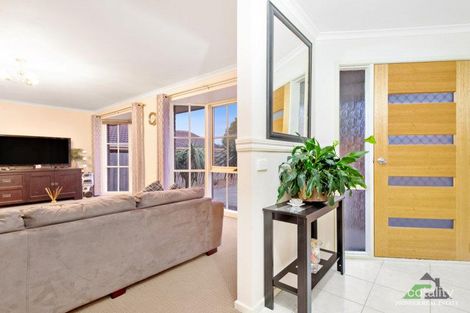 Property photo of 13 Kiandra Mews Hampton Park VIC 3976