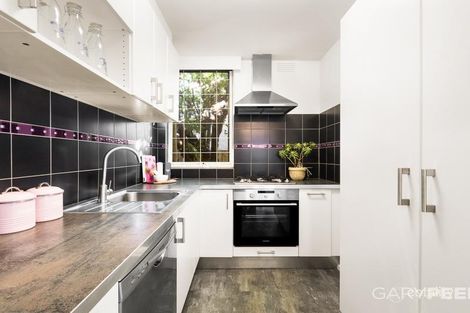 Property photo of 4/211 Canterbury Road St Kilda West VIC 3182