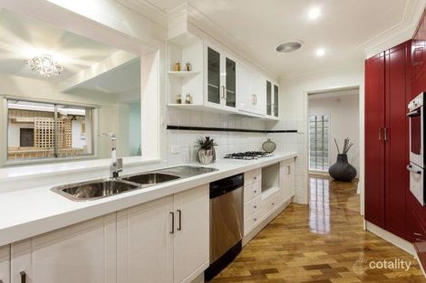 Property photo of 20 Toumlin Grove Viewbank VIC 3084