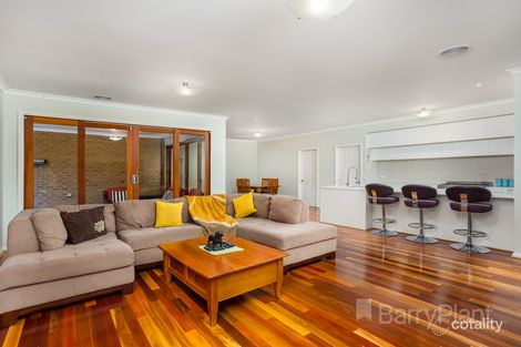 Property photo of 22 Grassbird Drive Point Cook VIC 3030