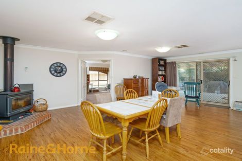 Property photo of 16 Mima Street Glenfield Park NSW 2650