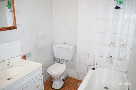 Property photo of 3 Thomas Avenue Lurnea NSW 2170