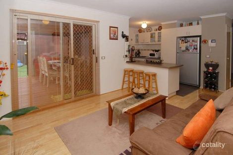 Property photo of 14 Strutt Place Caroline Springs VIC 3023