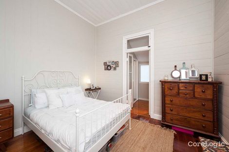 Property photo of 142 Latrobe Terrace Paddington QLD 4064