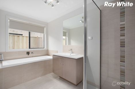Property photo of 13 Harmony Place Officer VIC 3809