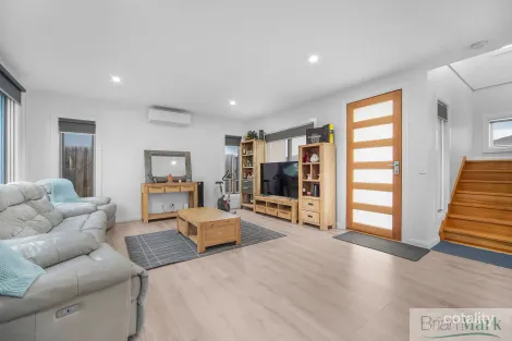 Property photo of 2/54 Kookaburra Avenue Werribee VIC 3030