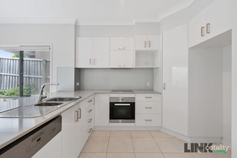 Property photo of 2/18 Troubridge Street Mount Gravatt East QLD 4122