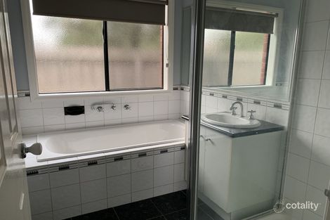 Property photo of 63 Sorbonne Drive Sunbury VIC 3429