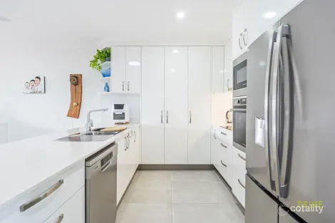 Property photo of 17/3 Shell Street Urangan QLD 4655