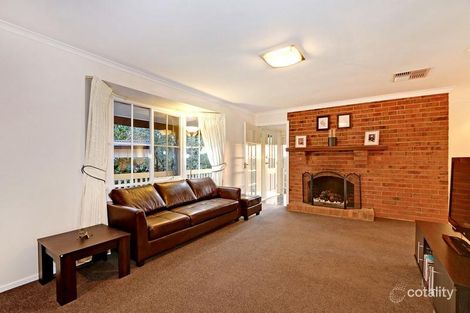 Property photo of 2 Fernleigh Drive Mooroolbark VIC 3138